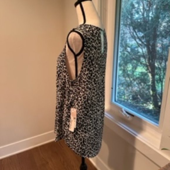 NWT Stitch Fix Serein Catherine Keyhole Blouse Sz L - Picture 2 of 2